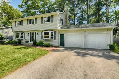 16 Century Rd, Nashua, NH 03064
