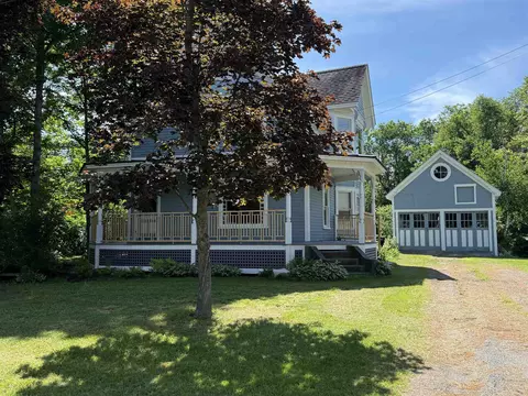 Exterior - 39 Forest St, Randolph, VT 05060 photo 3 of 9