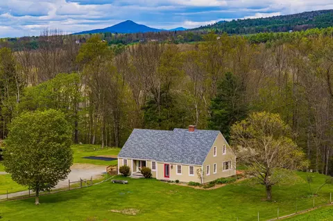 30 Brock Farm Rd, Piermont, NH 03779