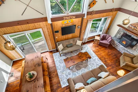 Living - 11 Stratton View Rd, Winhall, VT 05340 photo 8 of 8