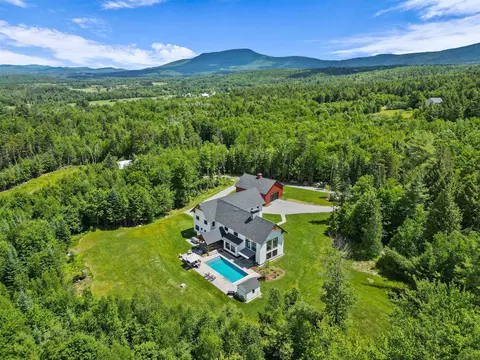 195 Elmore Mountain Rd, Stowe, VT 05672