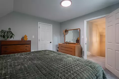 Bedroom - 24 Fairview Ave, Derry, NH 03038 photo 3 of 6