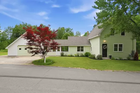 148 E Holderness Rd, Holderness, NH 03245