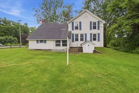 105 Hicks Ave, Bennington, VT 05201
