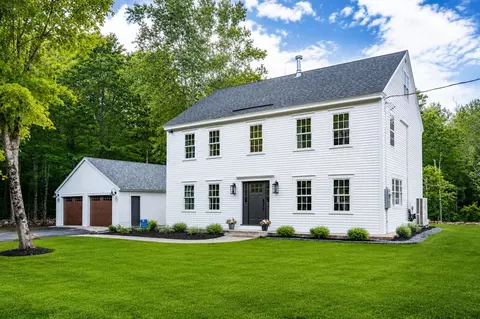 76 Edgerly School Rd, Meredith, NH 03253