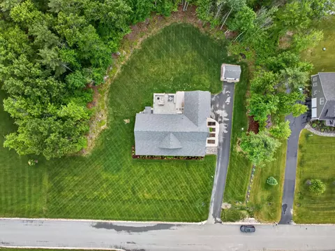 View/Area - 21 Walnut Hill Dr, Hooksett, NH 03106 photo 3 of 4