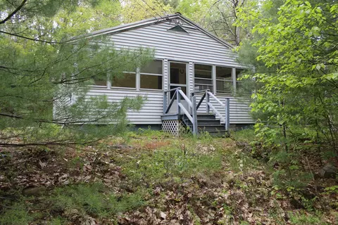 86 Concord Ln, Wakefield, NH 03830