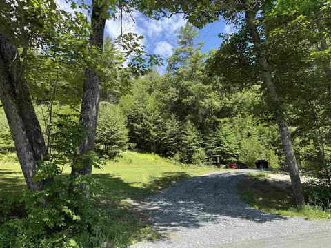 175 Sunset Rock Rd, Lebanon, NH 03766