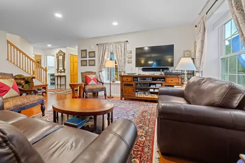 Living - 62 Pullman Ln, White River Junction, VT 05001 photo 1 of 5
