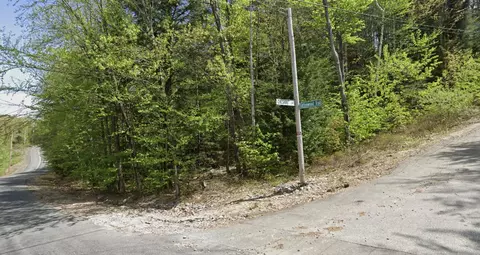 4 Cheshire Cir, Gilford, NH 03249