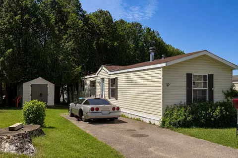 19 Sixth St, Colchester, VT 05446