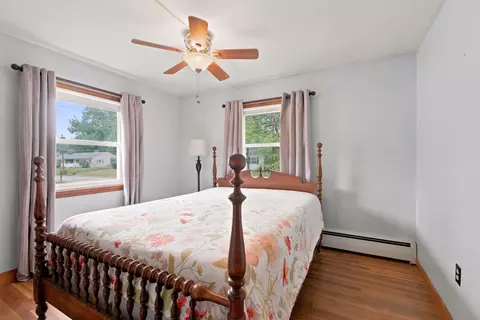 Bedroom - 5 Dover St, Concord, NH 03301 photo 4 of 12