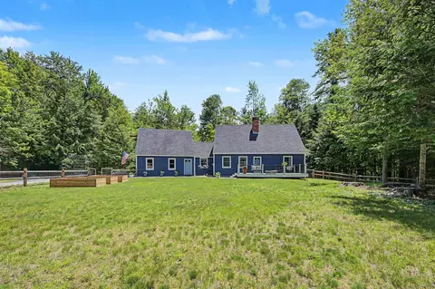 10 Twin Birch Ln, Sunapee, NH 03782