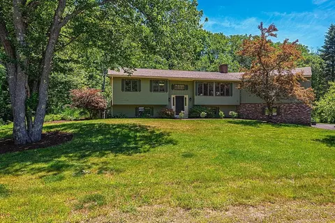 Exterior - 25 Frontier St, Rye, NH 03870 photo 12 of 14