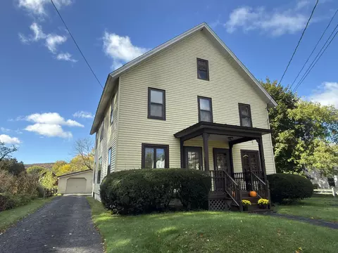 59-61 Church St #2, Richmond, VT 05477