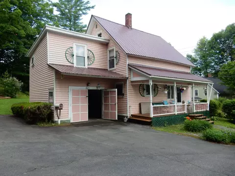 425 W Main St, Newport, VT 05855