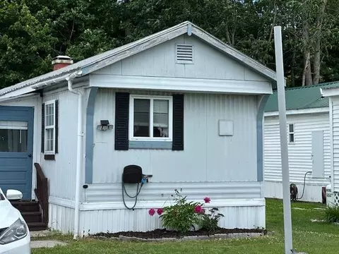 1 Dublin St, Gorham, NH 03581
