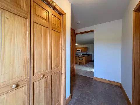 Entry Way - 7 Haneys Way, Bath, NH 03740 photo 2 of 2