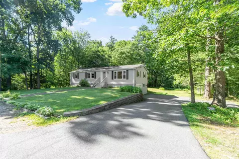 Exterior - 7 Al St, Derry, NH 03038 photo 4 of 10