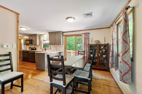Dining - 7 Al St, Derry, NH 03038 photo 2 of 3