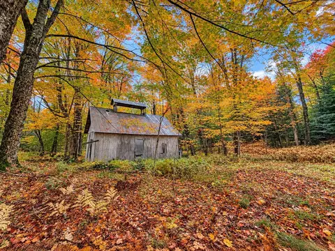 00 Old Farm Rd, Burke, VT 05871