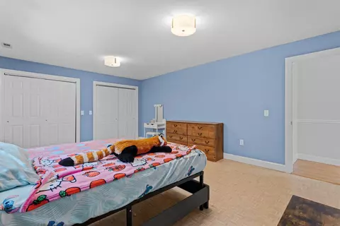 Bedroom - 101 Mansion Rd, Dunbarton, NH 03046 photo 7 of 10