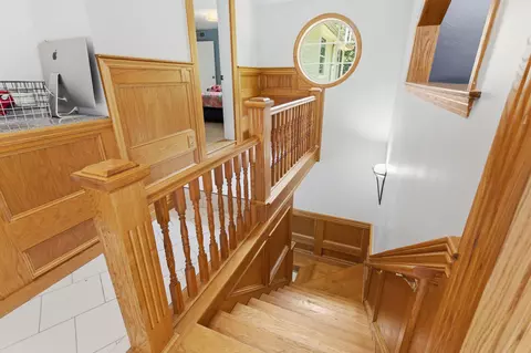 Entry Way - 101 Mansion Rd, Dunbarton, NH 03046 photo 6 of 6