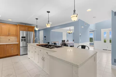 Kitchen - 101 Mansion Rd, Dunbarton, NH 03046 photo 7 of 11