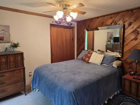 Bedroom - 429 Perch Pond Rd, Campton, NH 03223 photo 6 of 10