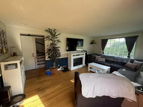 15 Hull Ave, Dover, NH 03820