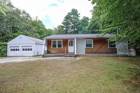 60 Farmer Rd, Hooksett, NH 03106