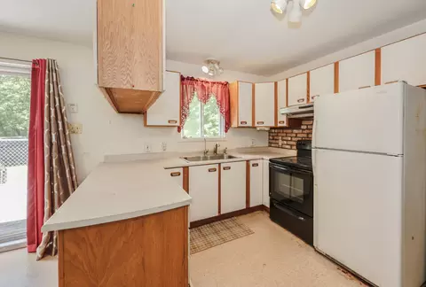 Kitchen - 60 Farmer Rd, Hooksett, NH 03106 photo 1 of 2