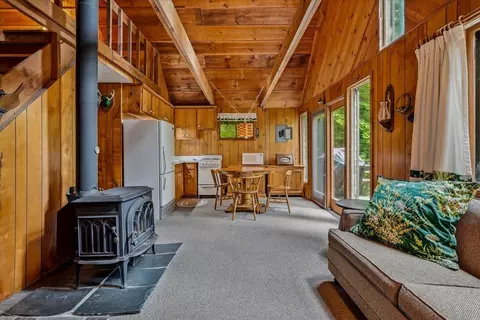 110 Spring Hill Ln, Starksboro, VT 05487