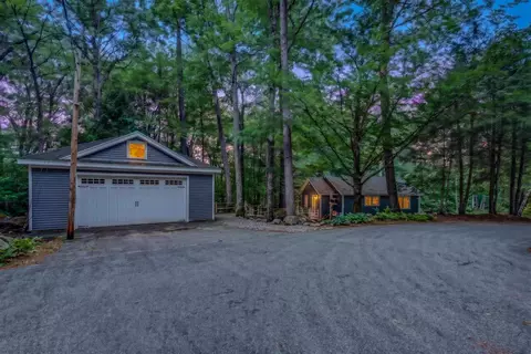 32 Stoney Brook Rd, Hebron, NH 03241