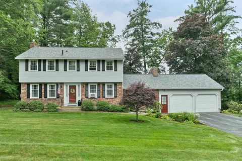 15 Spencer Dr, Nashua, NH 03062