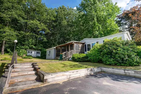 42 Gooseberry Cir, Rochester, NH 03867