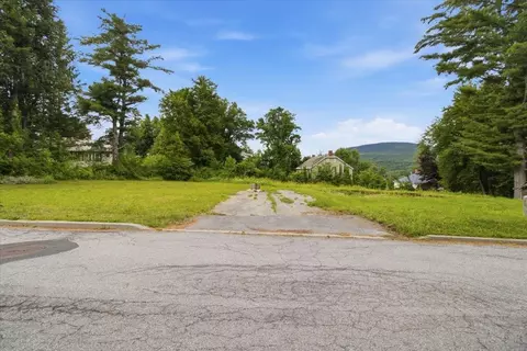 236-240 Grandview St, Bennington, VT 05201