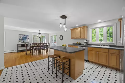 Kitchen - 54 Beech Hill Rd, Exeter, NH 03833 photo 4 of 4