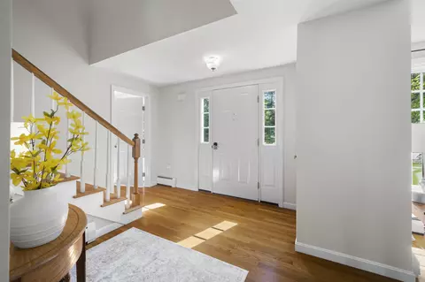 Entry Way - 54 Beech Hill Rd, Exeter, NH 03833 photo 1 of 5