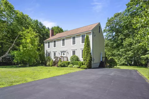 Exterior - 54 Beech Hill Rd, Exeter, NH 03833 photo 11 of 11
