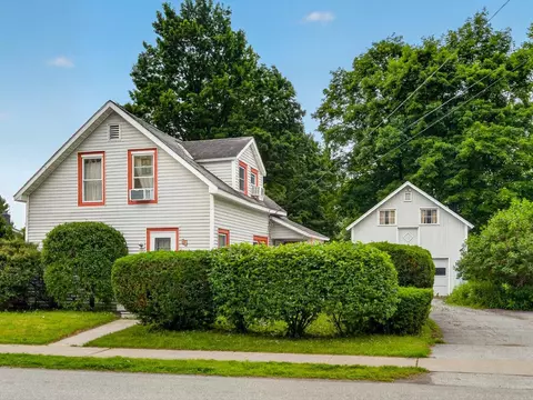 58 Nason St, Saint Albans, VT 05478