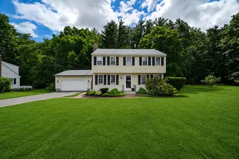 19 Baymeadow Dr, Nashua, NH 03063