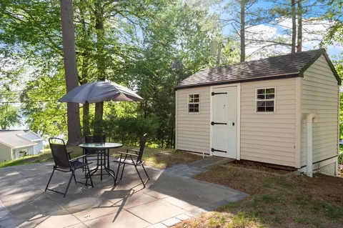 Exterior - 7 Beach Rd, Hampstead, NH 03841 photo 8 of 15