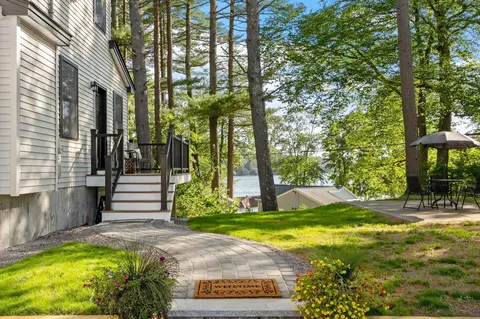 Exterior - 7 Beach Rd, Hampstead, NH 03841 photo 4 of 15