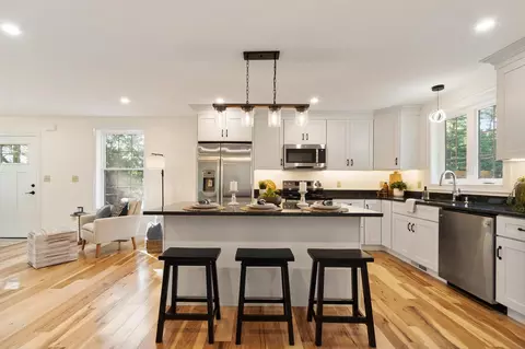 Kitchen - 7 Beach Rd, Hampstead, NH 03841 photo 1 of 4