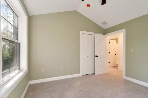 Bedroom - 7 Beach Rd, Hampstead, NH 03841 photo 2 of 4