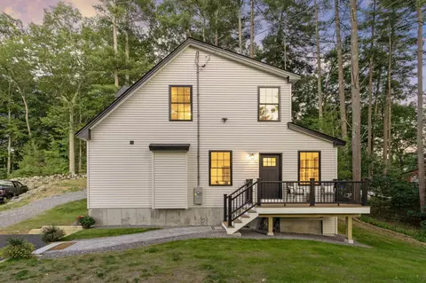 Exterior - 7 Beach Rd, Hampstead, NH 03841 photo 9 of 15