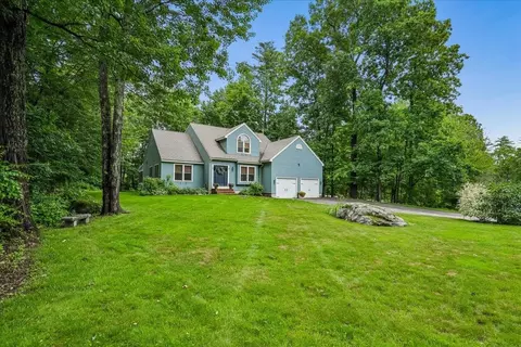 72 Oakmont Dr, Concord, NH 03301