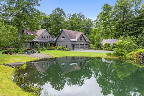 179 Owls Head Ln, Stowe, VT 05672