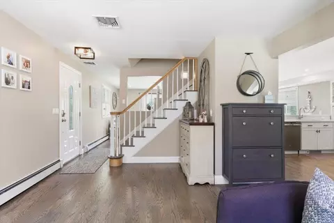 Entry Way - 10 Cross St, Windham, NH 03087 photo 1 of 1